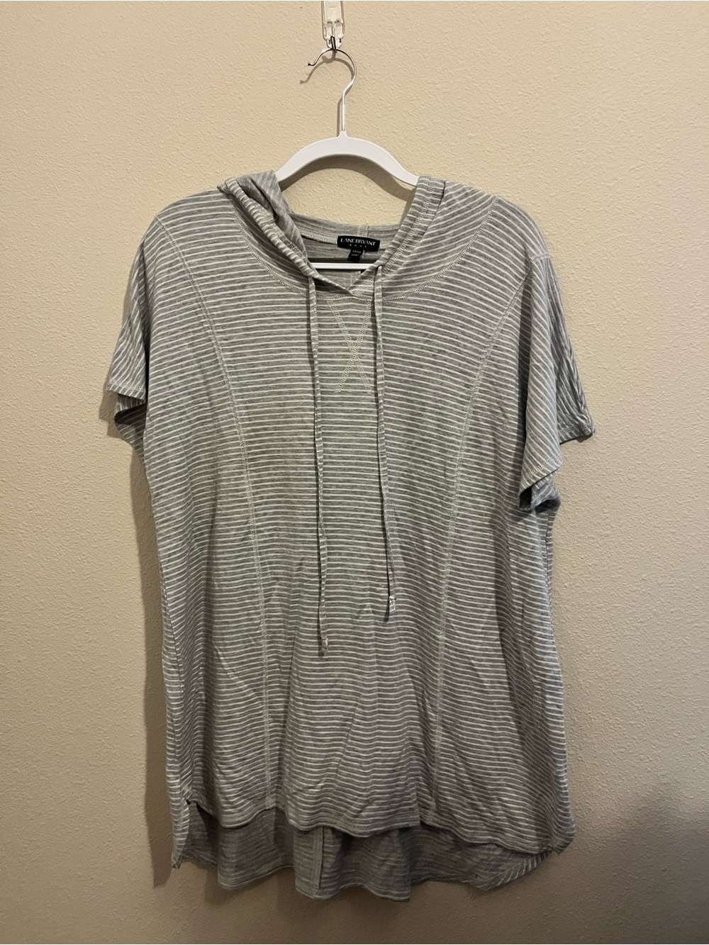 Bundle of three Lane Bryant Livi Active Hooded Short-Sleeve Pullover - Picture 7 of 9